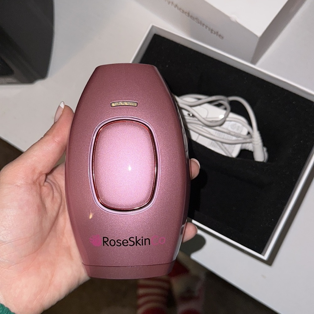 Rose Skin Co IPL hair removal handset